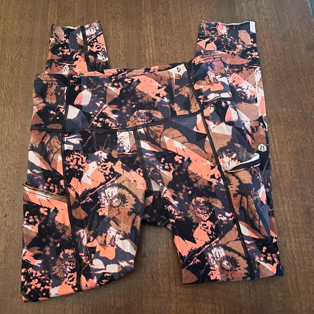 3 pairs Lululemon leggings